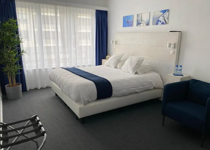 Avenue Beach Hotel
